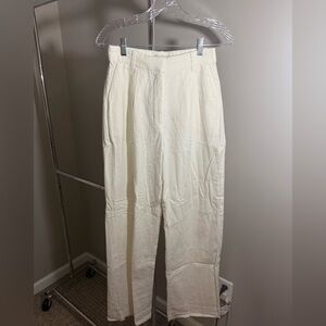 Abercrombie & Fitch Men's Off-White Chinos